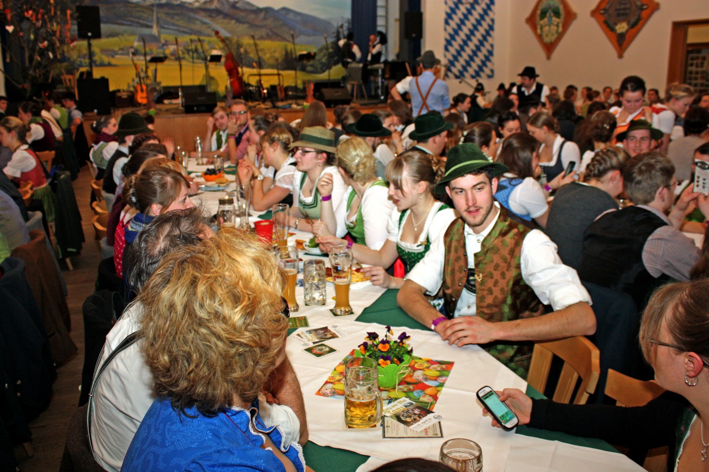 024-Osterkranzl_2016